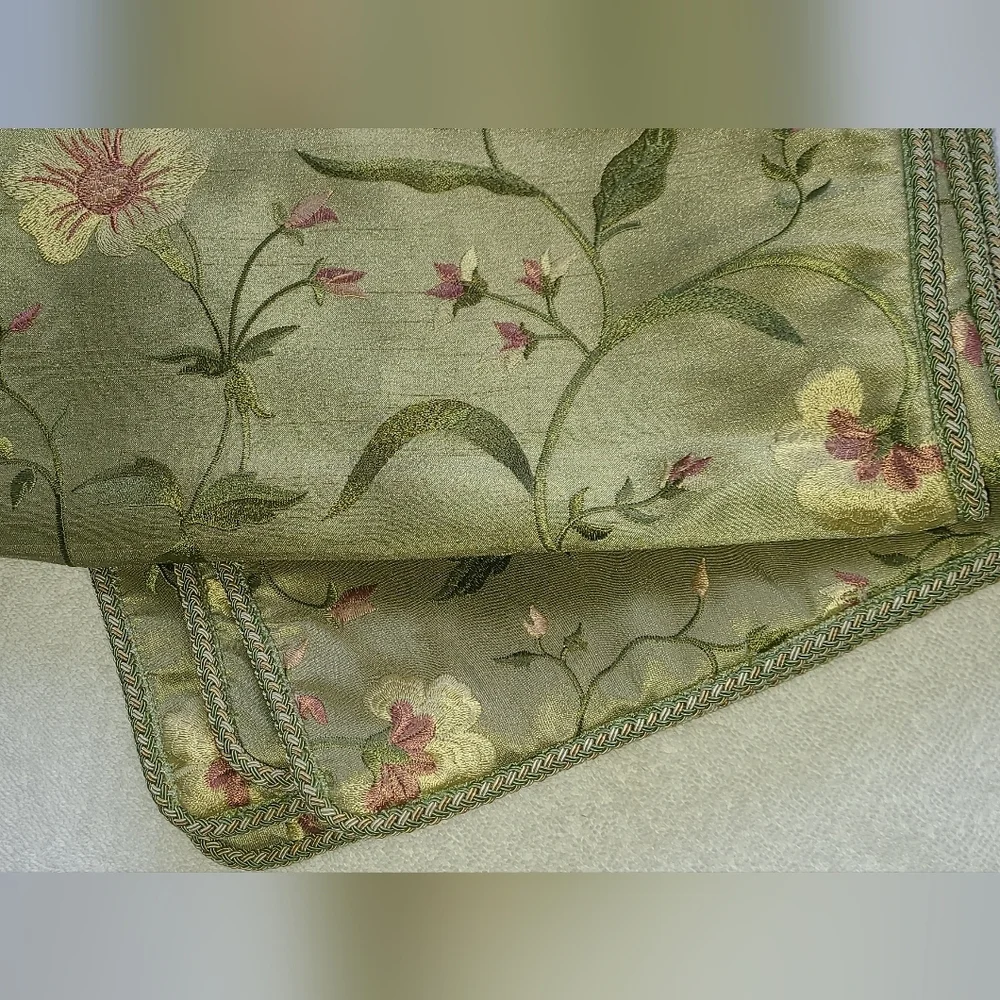 2 Embroidered Pillow‎ Sham Covers Beautiful light Olive green Floral Embroidered